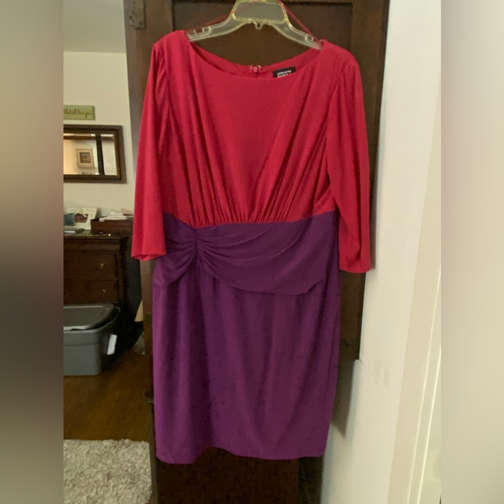 Great stretchy fun dress! So flattering and pretty. Wedding, work, anything!